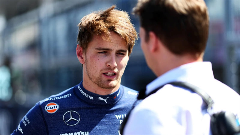 Hurting each other, Sagint accused the Witt team of not improving, but was severely criticized by Dutch drivers!