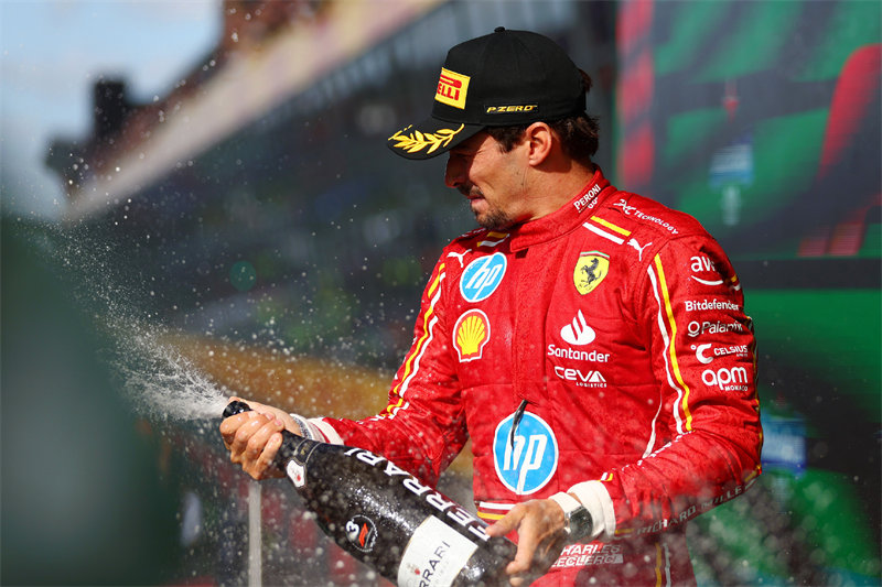 After more than half a year of upgrades in vain! Ferrari switched back to the Imola kit and the speed increased instead of decreased. Leclerc exclaimed that it was unexpected!